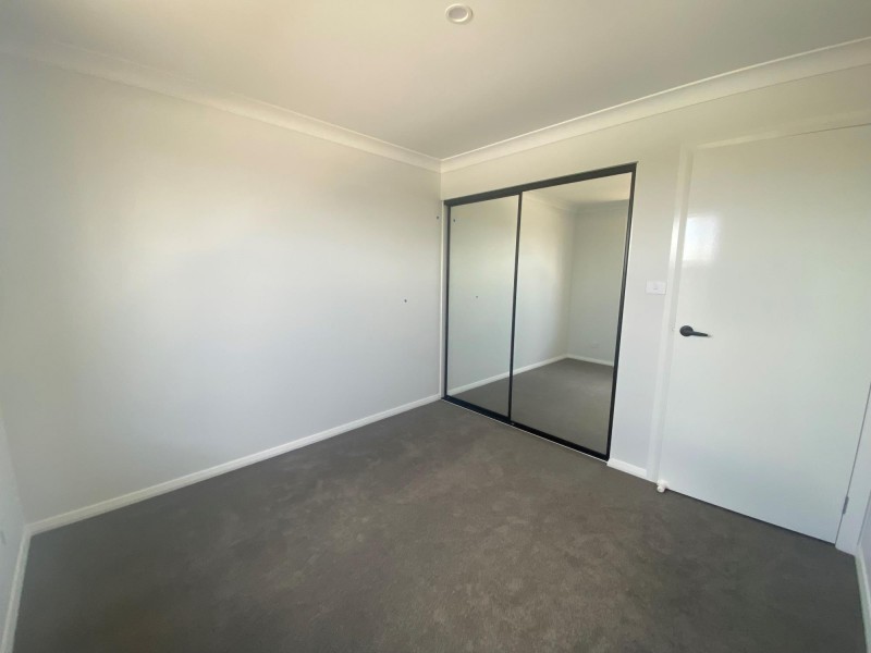 8 Baudin Street, Westdale NSW 2340