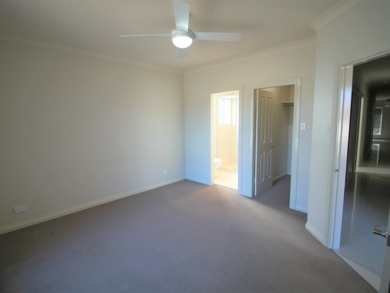 1/8 Lindon Crescent, Kootingal NSW 2352