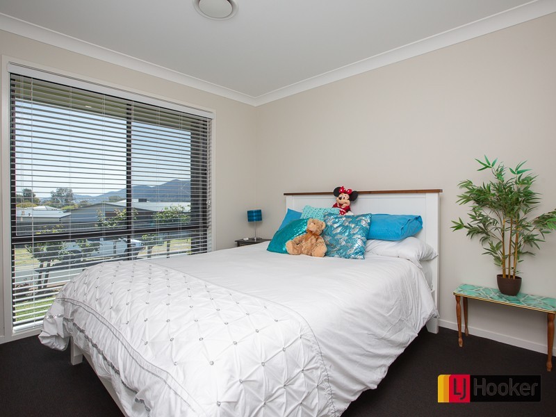 7 Bellbird Street, Calala NSW 2340