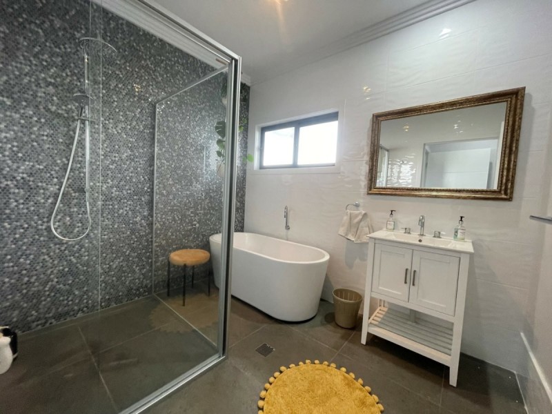 64 Campbell Road, Calala NSW 2340