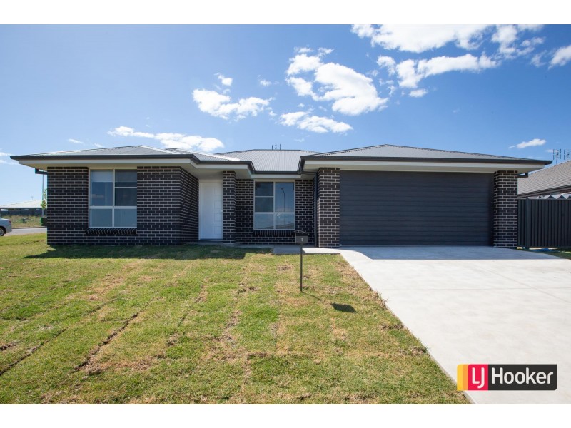 1 Francis Ave, North Tamworth NSW 2340