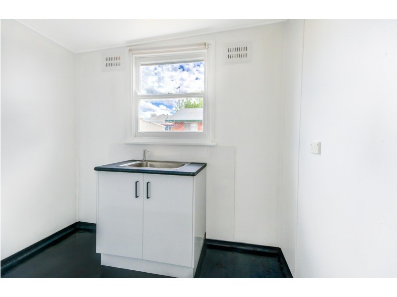 2/2 Begonia Street, South Tamworth NSW 2340