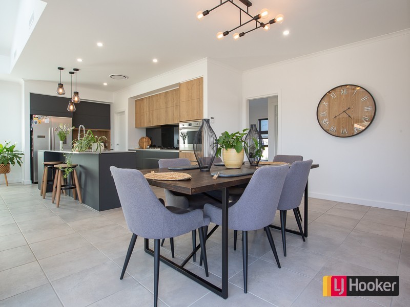 27 Jubata Drive, Moore Creek NSW 2340