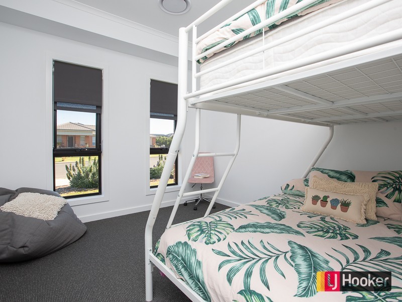 27 Jubata Drive, Moore Creek NSW 2340