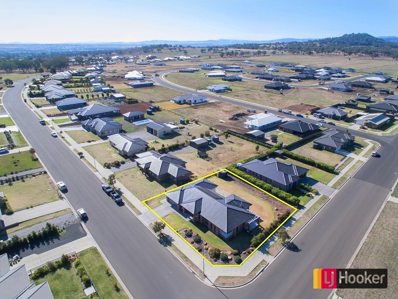 27 Jubata Drive, Moore Creek NSW 2340