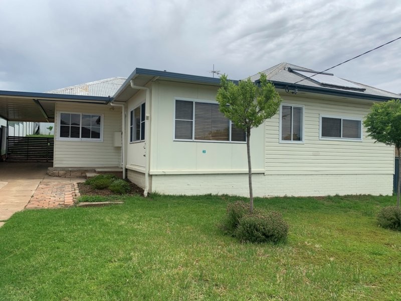 49 Phillip Street, Tamworth NSW 2340