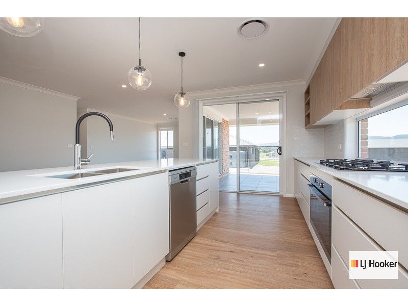 7 Peppercress Court, Moore Creek NSW 2340