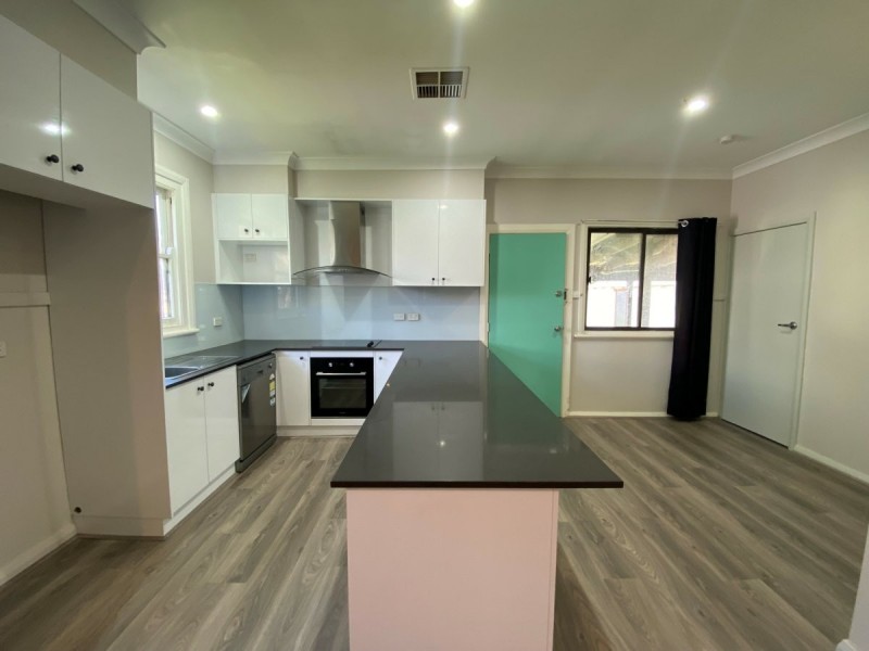 6 Robina Street, South Tamworth NSW 2340
