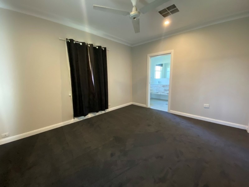 6 Robina Street, South Tamworth NSW 2340