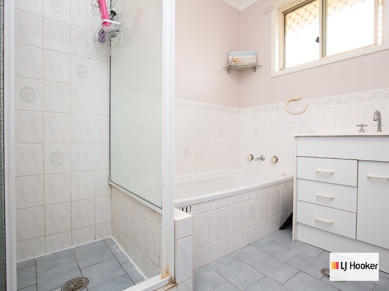 4 Wayamba Close, Hillvue NSW 2340