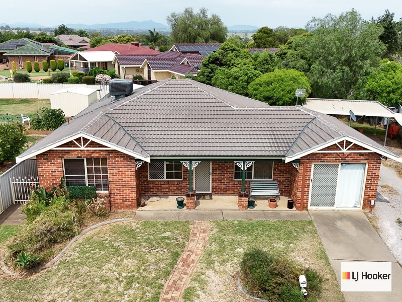 4 Wayamba Close, Hillvue NSW 2340