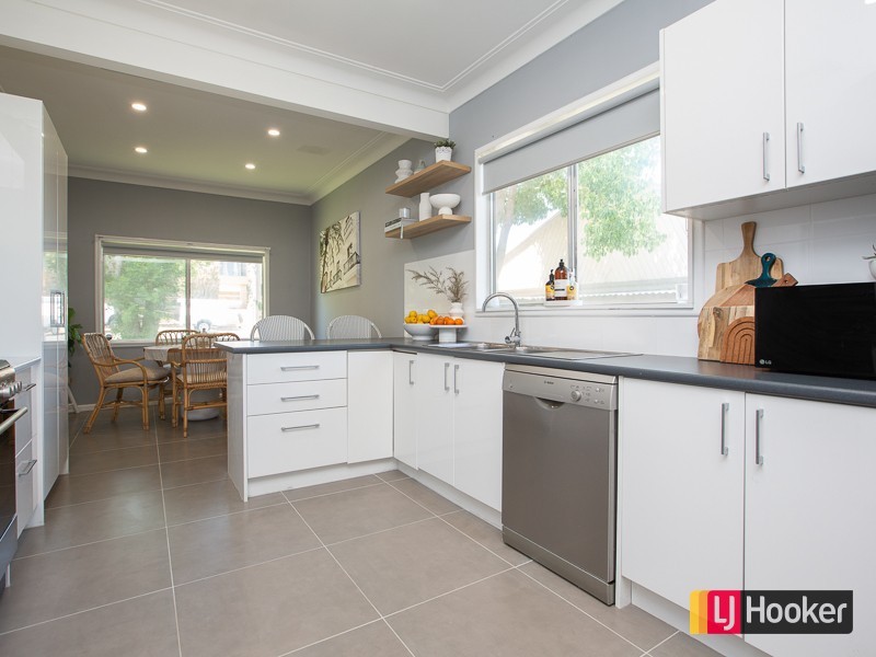 3 Sapphire Crescent, East Tamworth NSW 2340