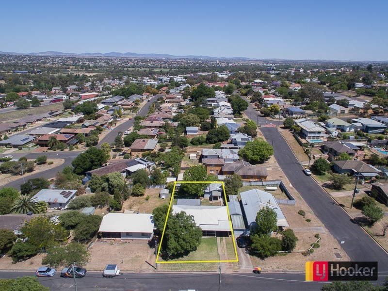 3 Sapphire Crescent, East Tamworth NSW 2340