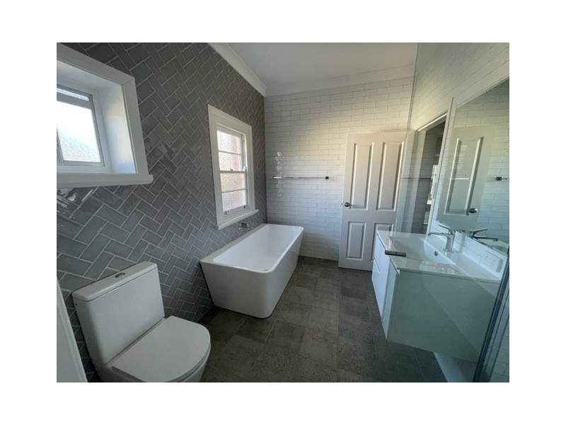 26 Raglan Street, East Tamworth NSW 2340