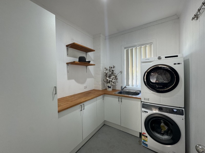 17 Laurel Street, Kootingal NSW 2352