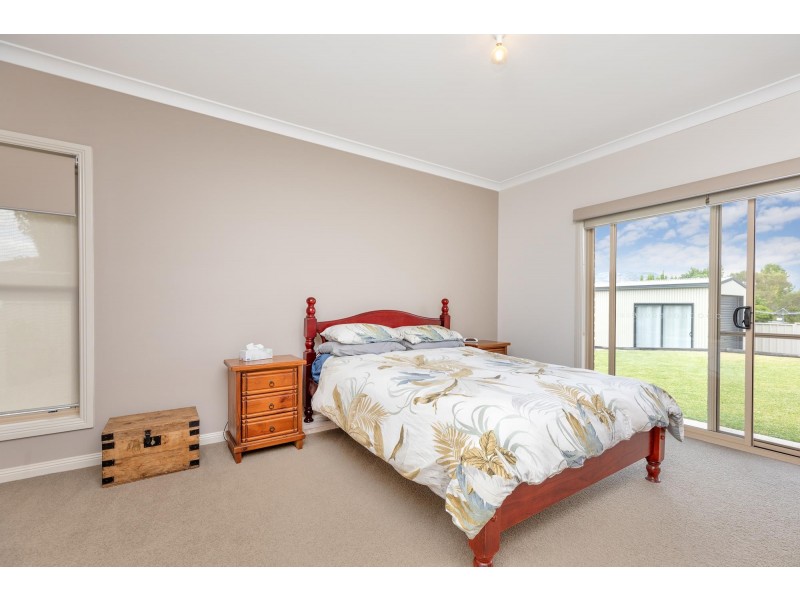 12 Lily Close, Kootingal NSW 2352