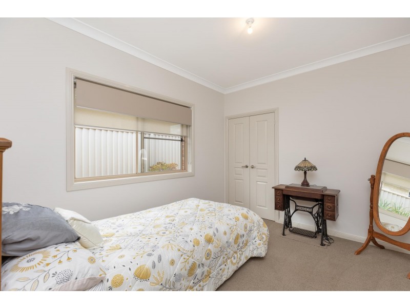 12 Lily Close, Kootingal NSW 2352