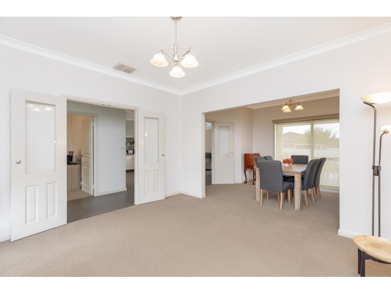 12 Lily Close, Kootingal NSW 2352