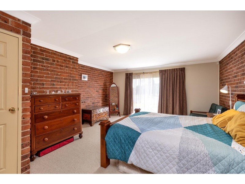 14 Neerim Street, Hillvue NSW 2340