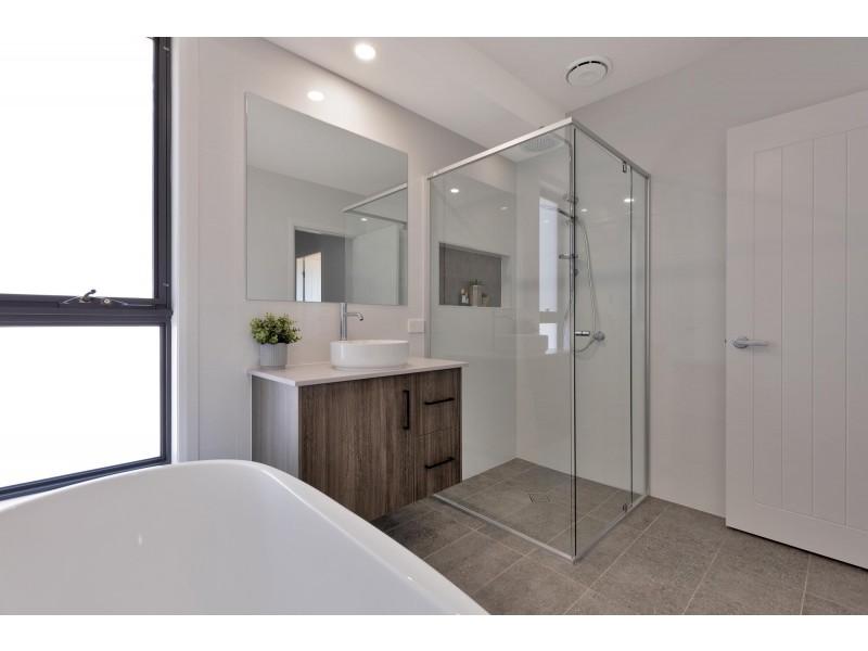 19 Sea Eagle Avenue, Tamworth NSW 2340