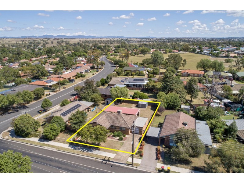 81 Warral Road, West Tamworth NSW 2340