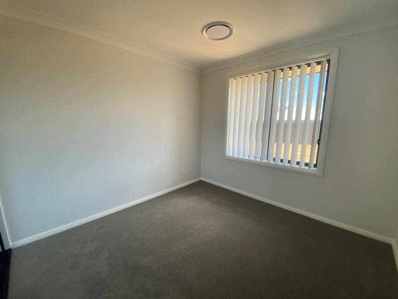 17 Gilbert Drive, Westdale NSW 2340