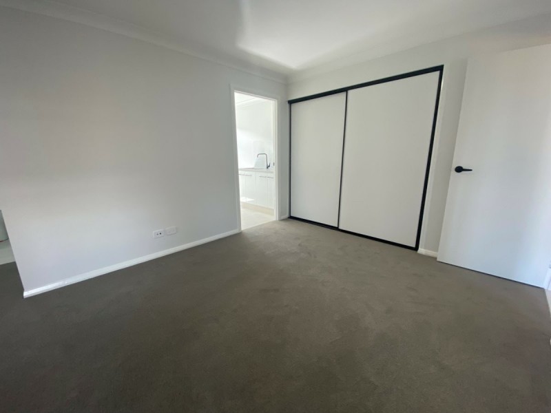 17 Gilbert Drive, Westdale NSW 2340