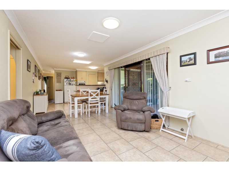 14 Quambi Street, Hillvue NSW 2340