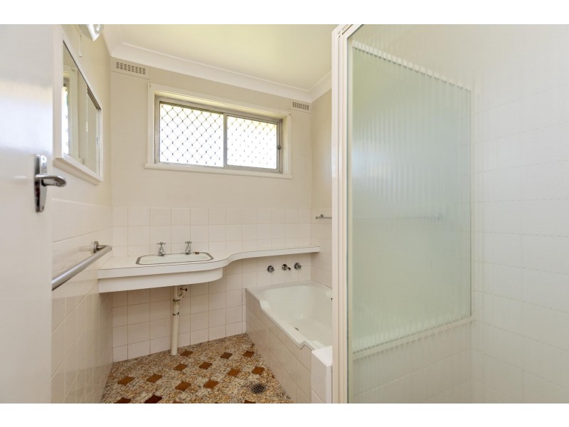 3 Moora Street, South Tamworth NSW 2340