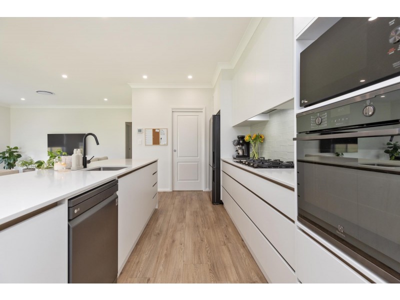 12 Fairymartin Lane, Moore Creek NSW 2340