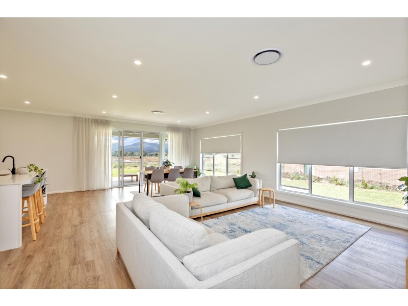 12 Fairymartin Lane, Moore Creek NSW 2340