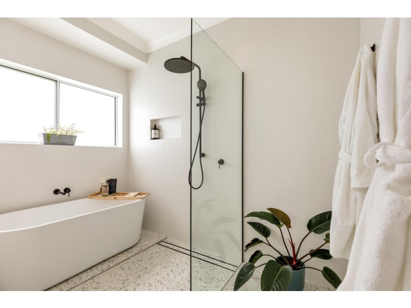 12 Fairymartin Lane, Moore Creek NSW 2340