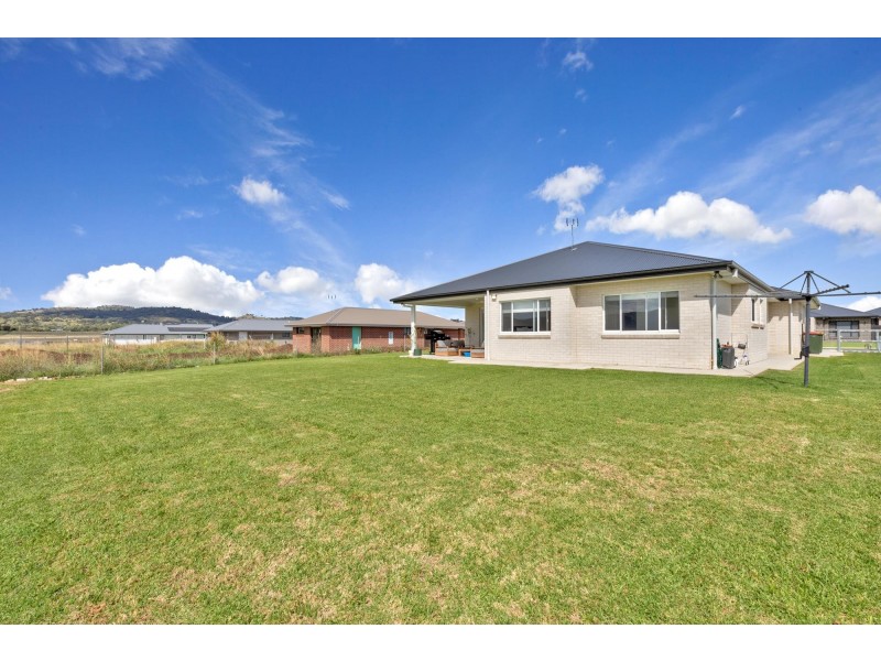 12 Fairymartin Lane, Moore Creek NSW 2340