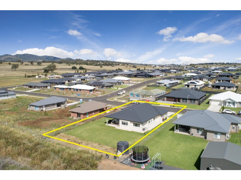 12 Fairymartin Lane, Moore Creek NSW 2340