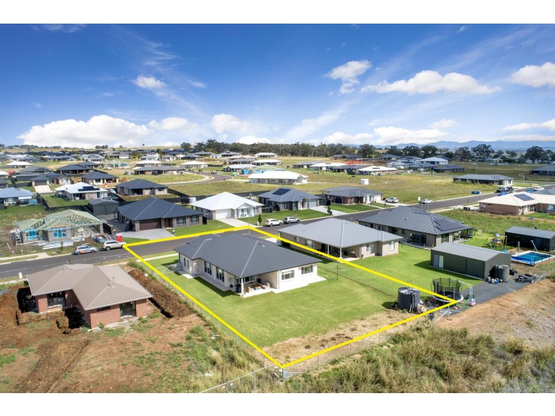 12 Fairymartin Lane, Moore Creek NSW 2340