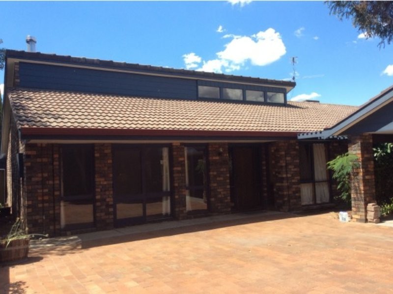 17 Baringa Place, Tamworth NSW 2340