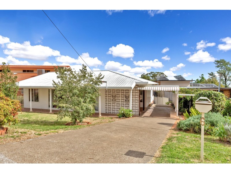 6 Bellevue Crescent, East Tamworth NSW 2340