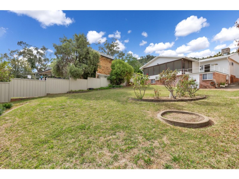 6 Bellevue Crescent, East Tamworth NSW 2340