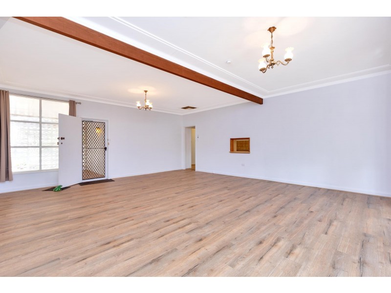 6 Bellevue Crescent, East Tamworth NSW 2340