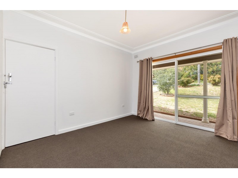 6 Bellevue Crescent, East Tamworth NSW 2340