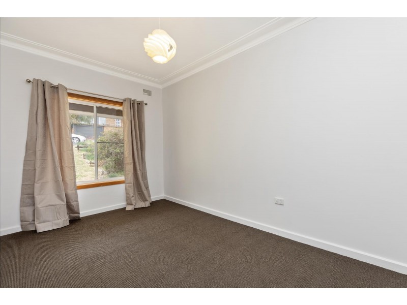 6 Bellevue Crescent, East Tamworth NSW 2340