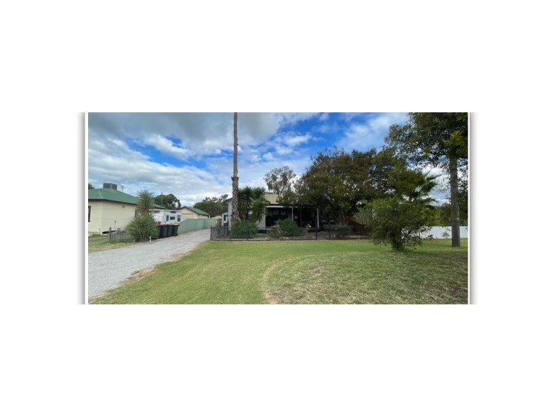 32 Gunnedah Road, West Tamworth NSW 2340