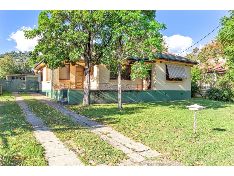 30 Dowell Avenue, East Tamworth NSW 2340