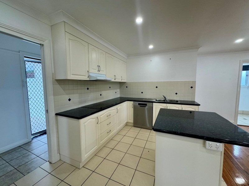 12 Cobley Avenue, South Tamworth NSW 2340