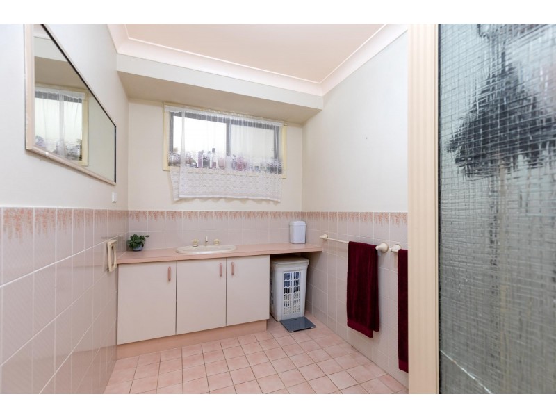 1-2/11 Illoura Street, Tamworth NSW 2340