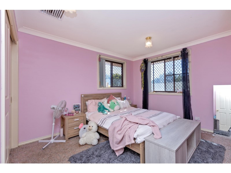 1-2/11 Illoura Street, Tamworth NSW 2340