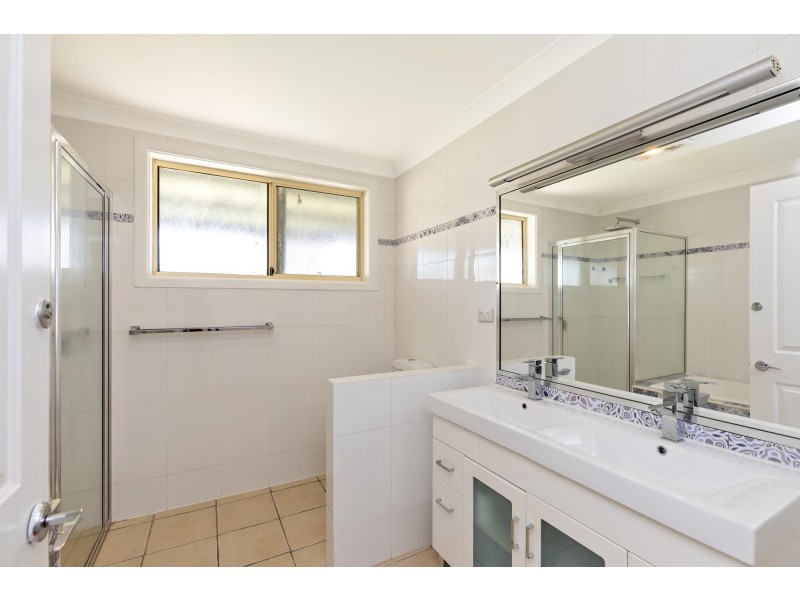 10 Baird Crescent, South Tamworth NSW 2340