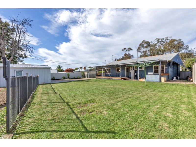 10 Baird Crescent, South Tamworth NSW 2340