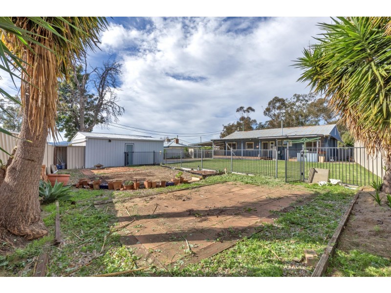 10 Baird Crescent, South Tamworth NSW 2340