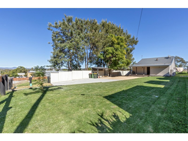 1 Nemingha Heights Rd, Nemingha NSW 2340